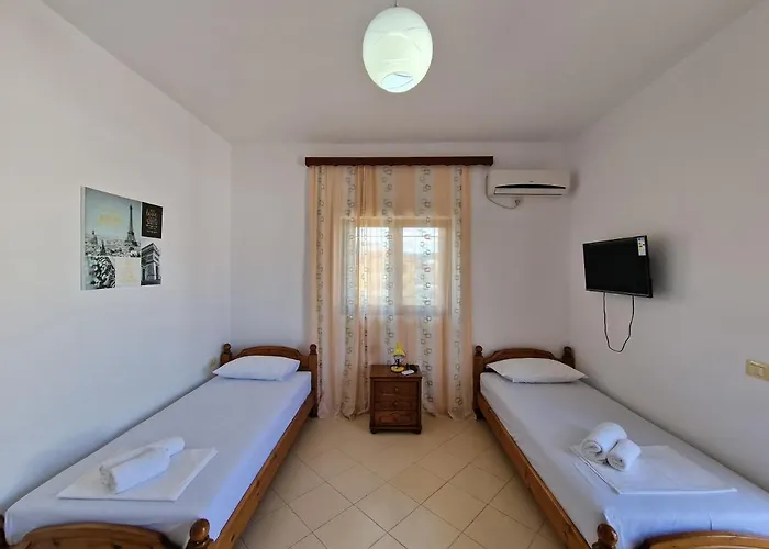 Апартаменты Ergys *