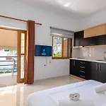 Ergys 아파트 *