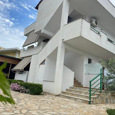 Apartment Ergys