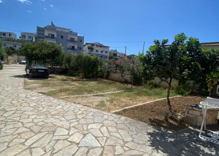 Ergys Appartamento *